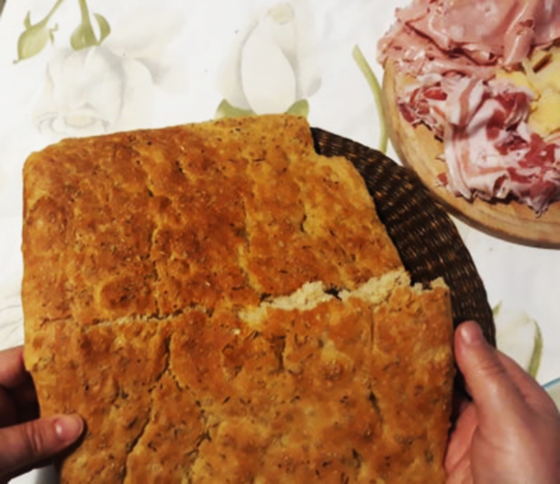 Focaccia al profumo di rosmarino